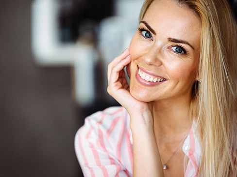 Woman with veneers in Dallas